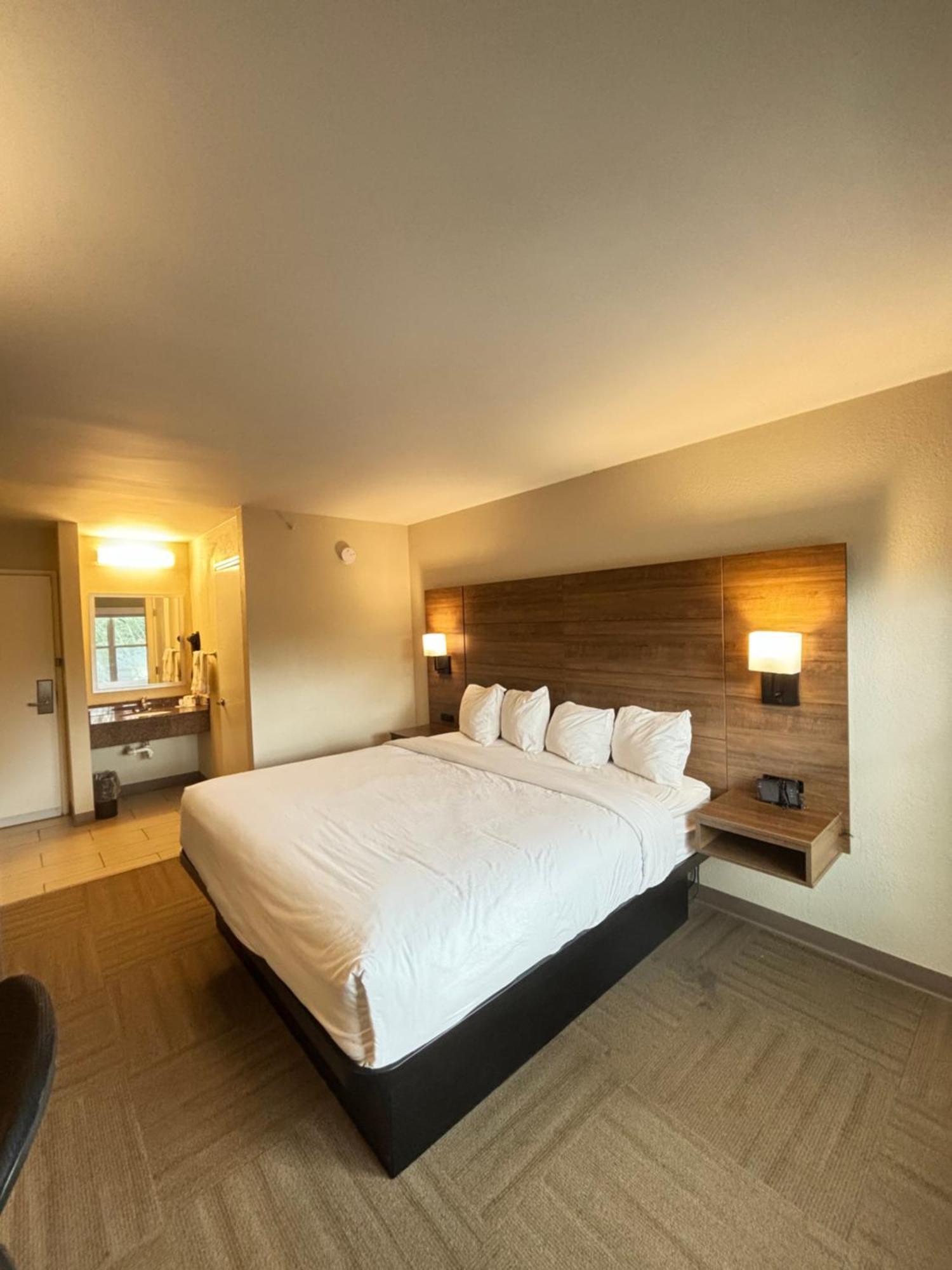 Baymont By Wyndham Lake Park Valdosta I75 מראה חיצוני תמונה